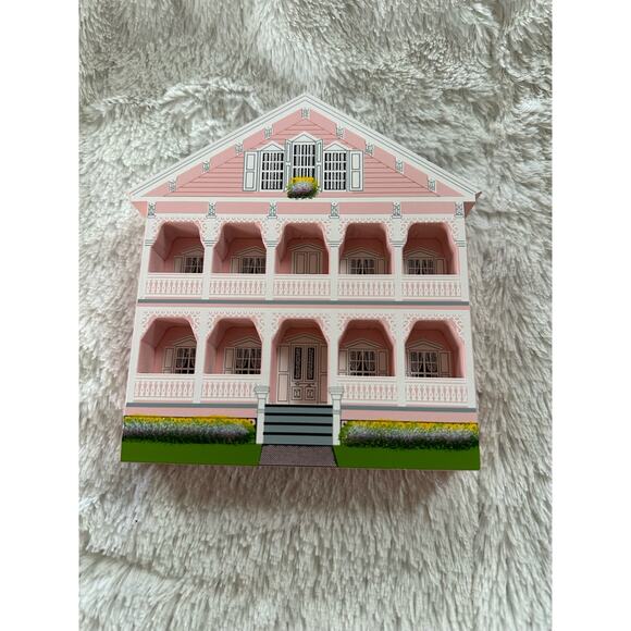 Sheila’s Collectibles #KEY05 Illingsworth Gingerbread Key West in Box - Picture 2 of 4